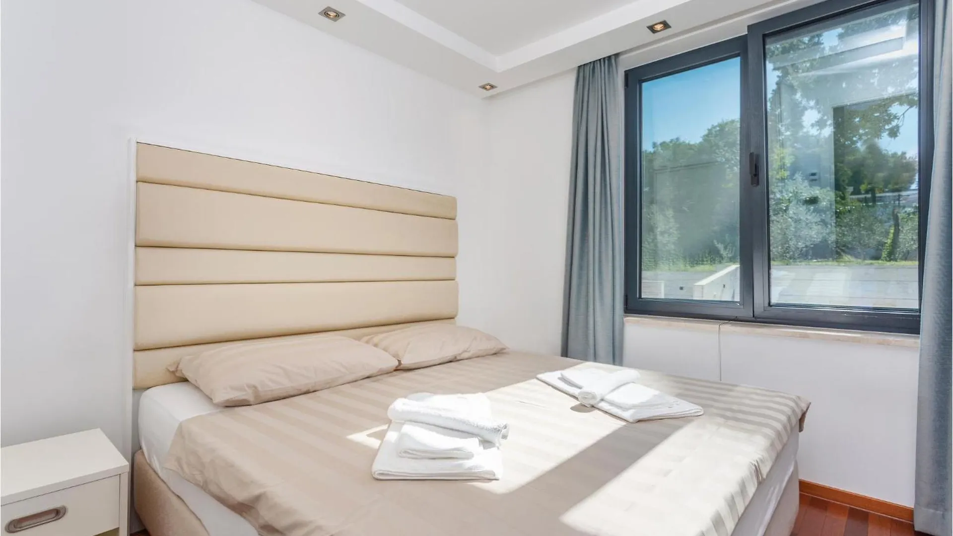 Lovely Apartment In Malinska With Wifi